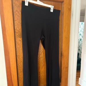 Athleta Black fleece lined Altitude yoga Pants